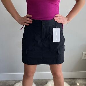 Athleta Trekkie skort